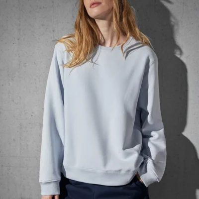 Sudadera Cuello Redondo Calidad Alta <br><strong><small><i>Modelo MUJER de B&C</i></small></strong>